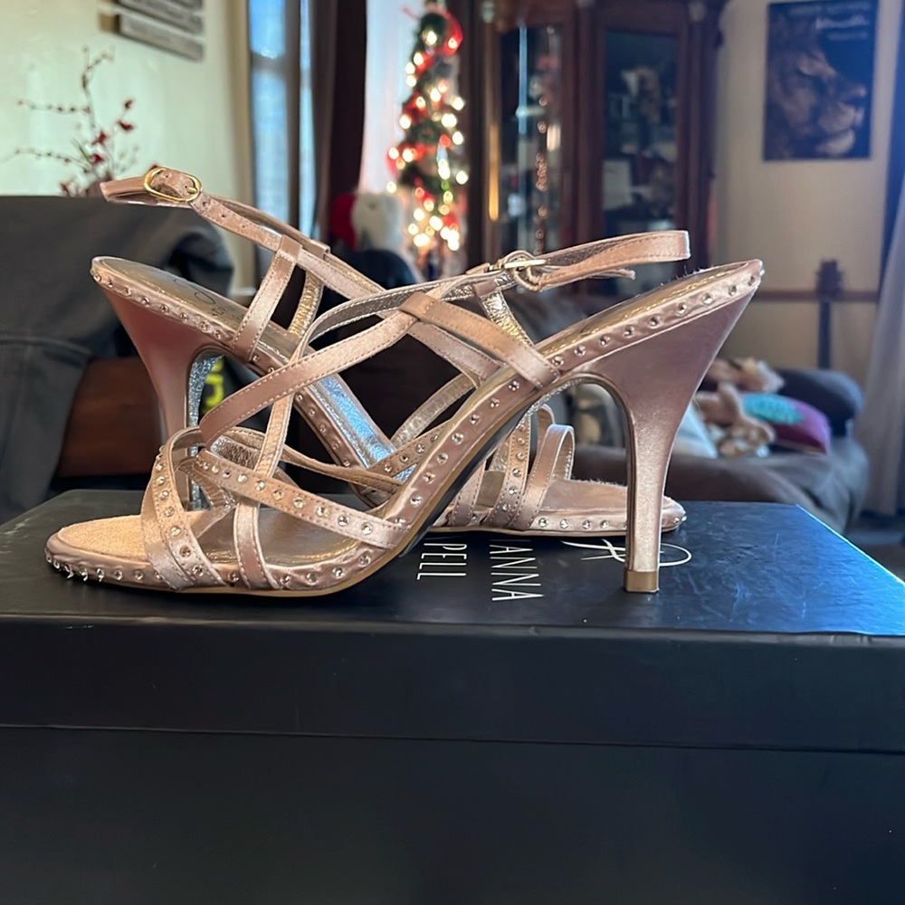 Tanish-goldish Acacia Adrianna Papell heels.